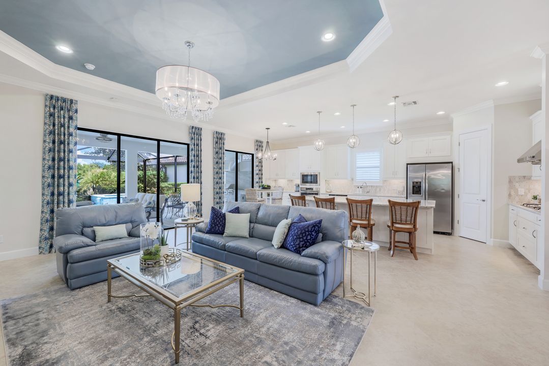 9465 Terresina Dr, Naples, FL 34119