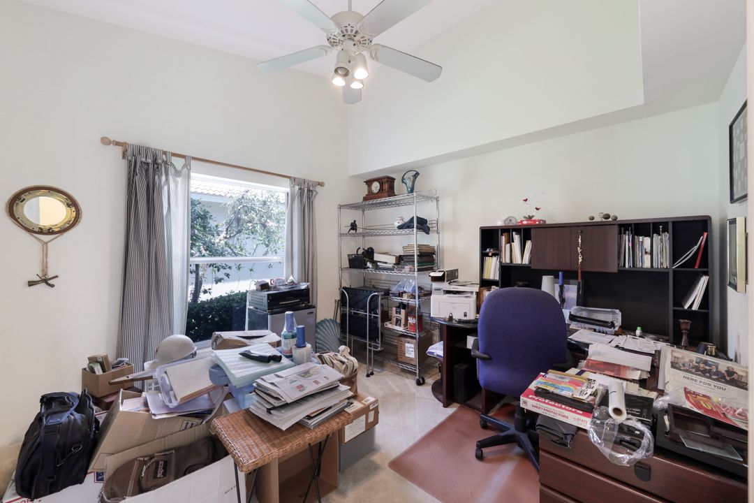 4332 Mistlethrush Ln, Naples, FL 34119