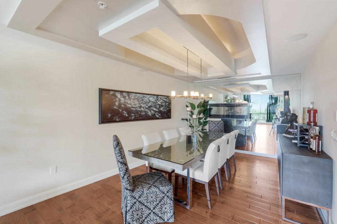 13675 Vanderbilt Dr #406, Naples, FL 34110