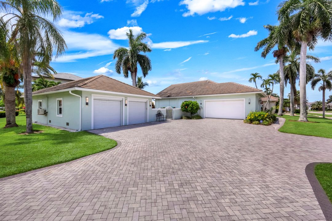 200 N Barfield Dr, Marco Island, FL 34145