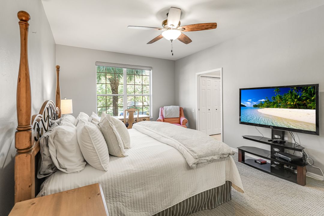 8267 Parkstone Pl #201, Naples, FL 34120