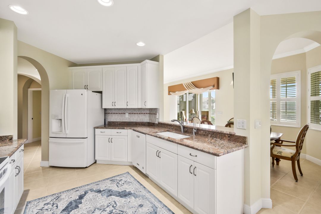 13860 Avon Park Cir #104, Fort Myers, FL 33912