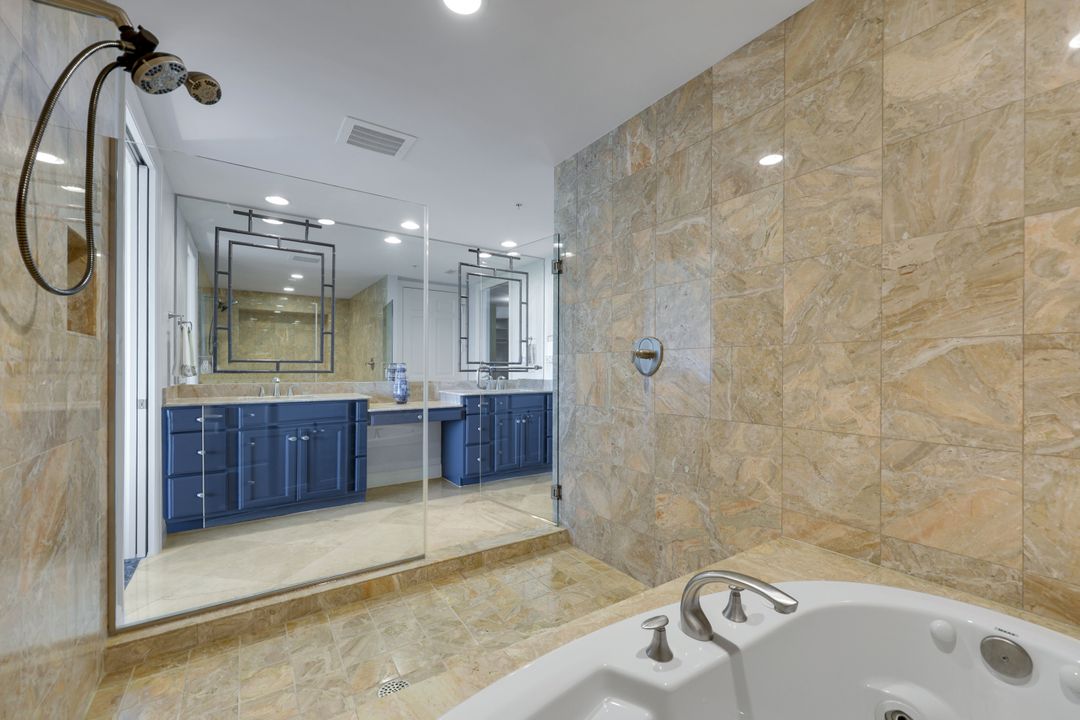 275 Indies Way #503, Naples, FL 34110