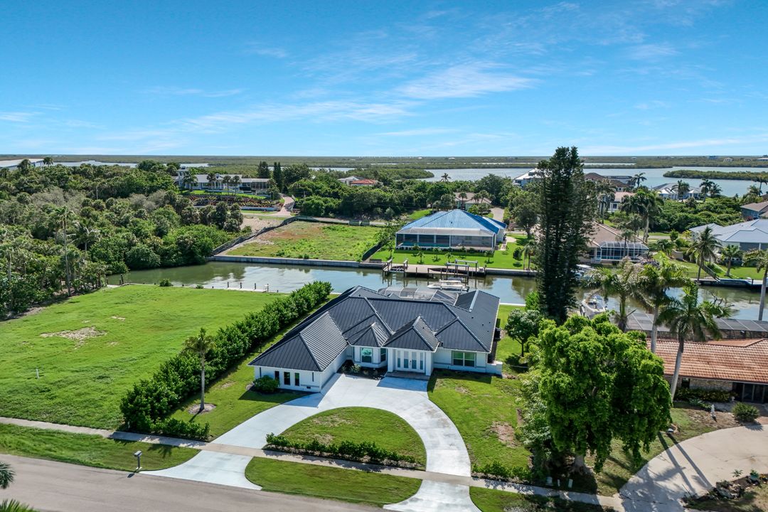 921 Scott Dr, Marco Island, FL 34145