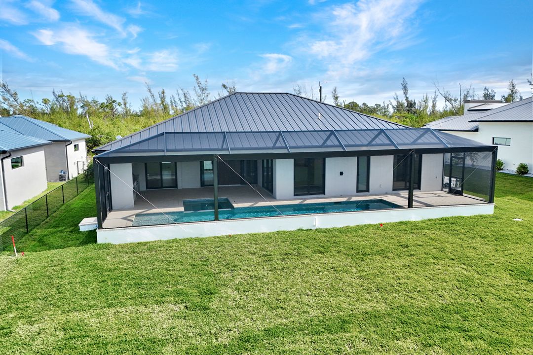 16692 Liggett Cir, Port Charlotte, FL 33981