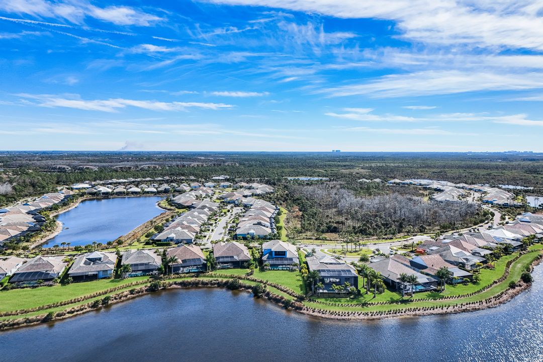 6273 Negril Isle Dr, Naples, FL 34113