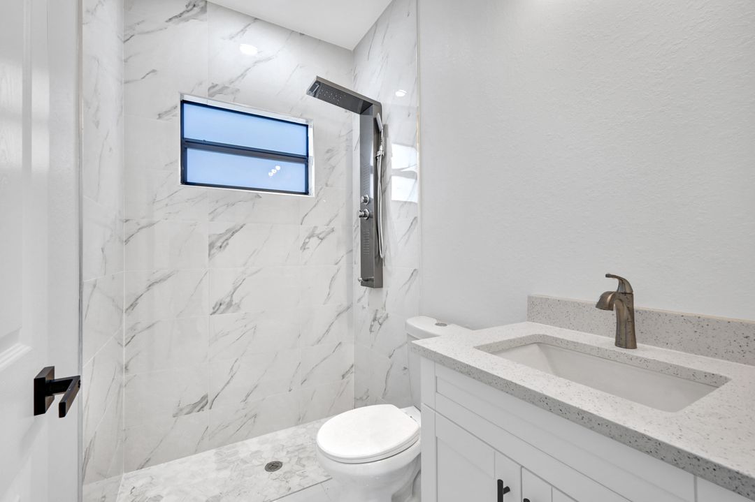 1237 Hillcrest St E, Lehigh Acres, FL 33974