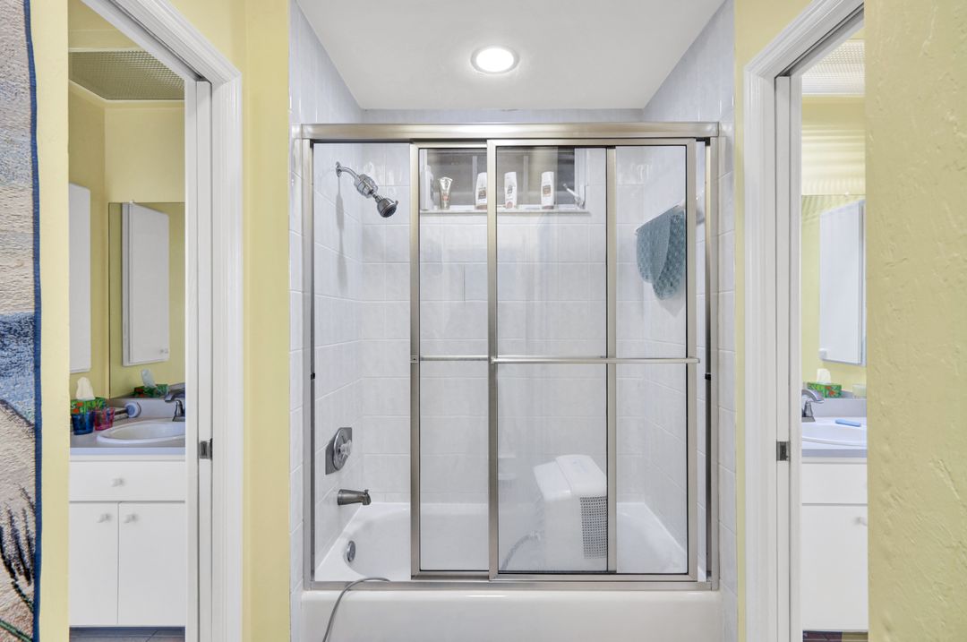 907 SW 51st Terrace, Cape Coral, FL 33914