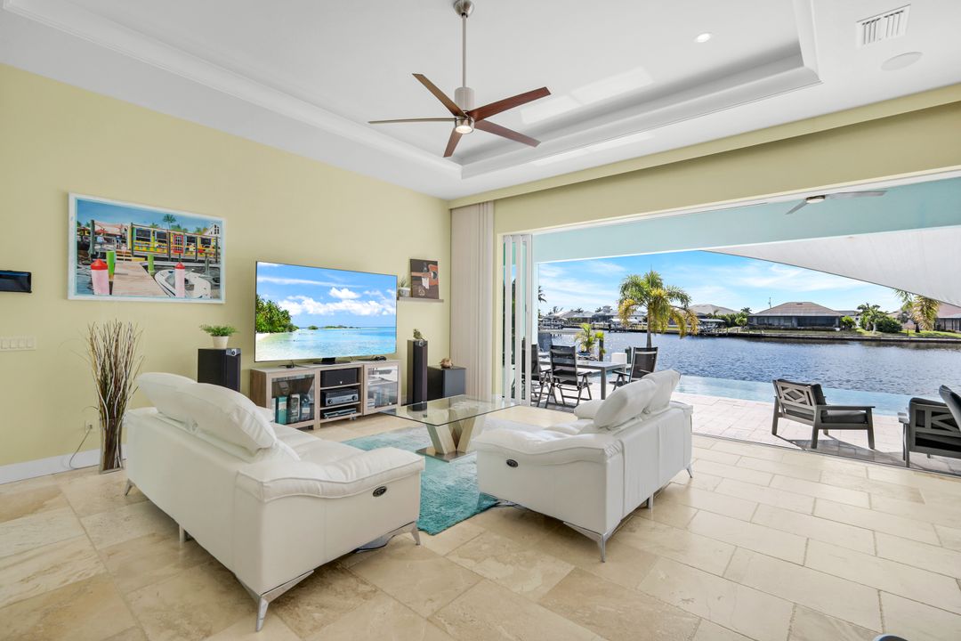 1000 NW 37th Pl, Cape Coral, FL 33993