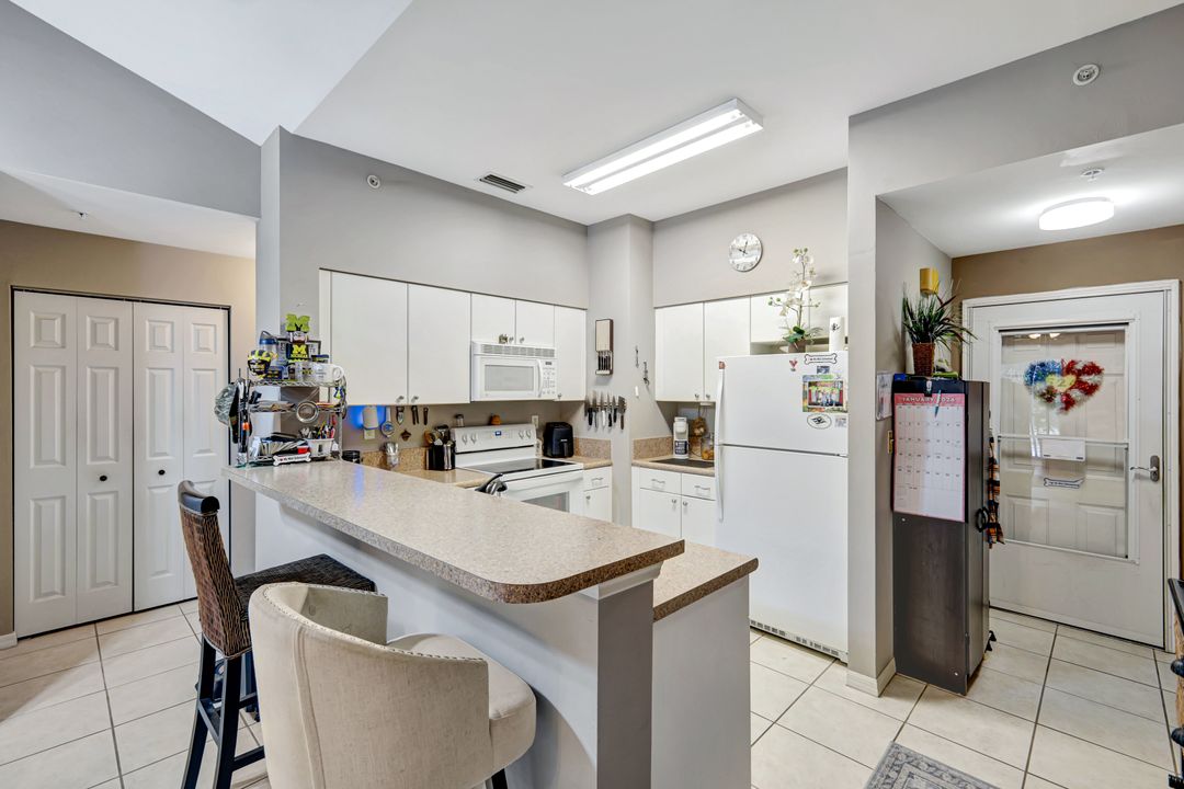 950 Hancock Creek S Blvd #524, Cape Coral, FL 33909