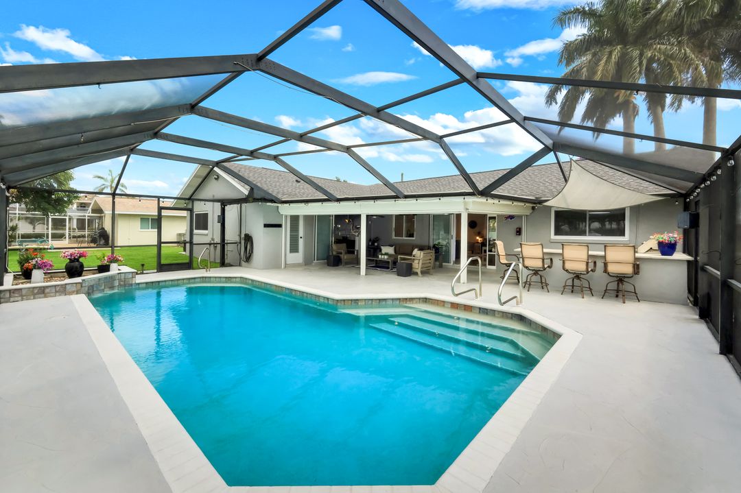 2107 SE 25th Terrace, Cape Coral, FL 33904
