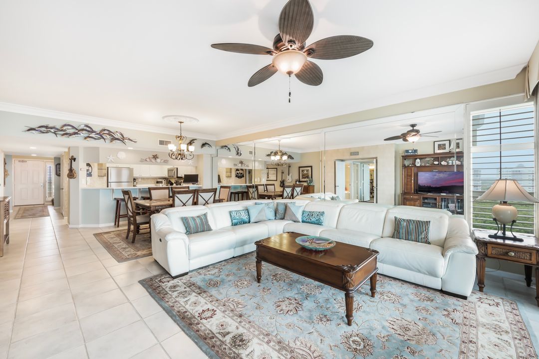 21 Bluebill Ave  #B-1102, Naples, FL 34108