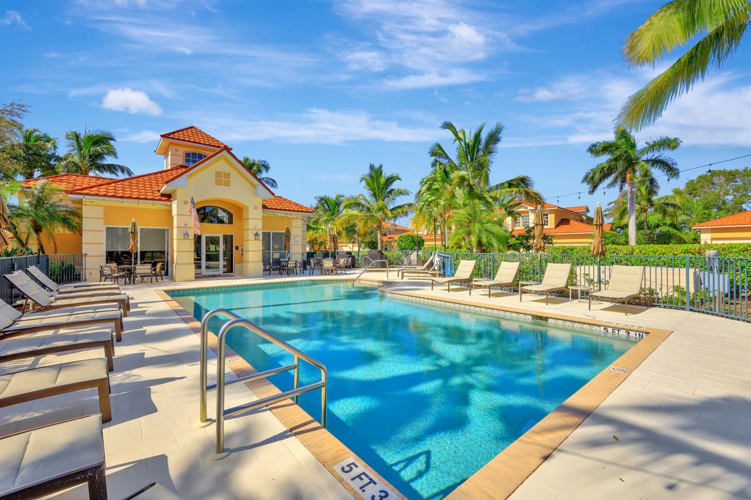 8641 Champions Point #1003, Naples, FL 34113