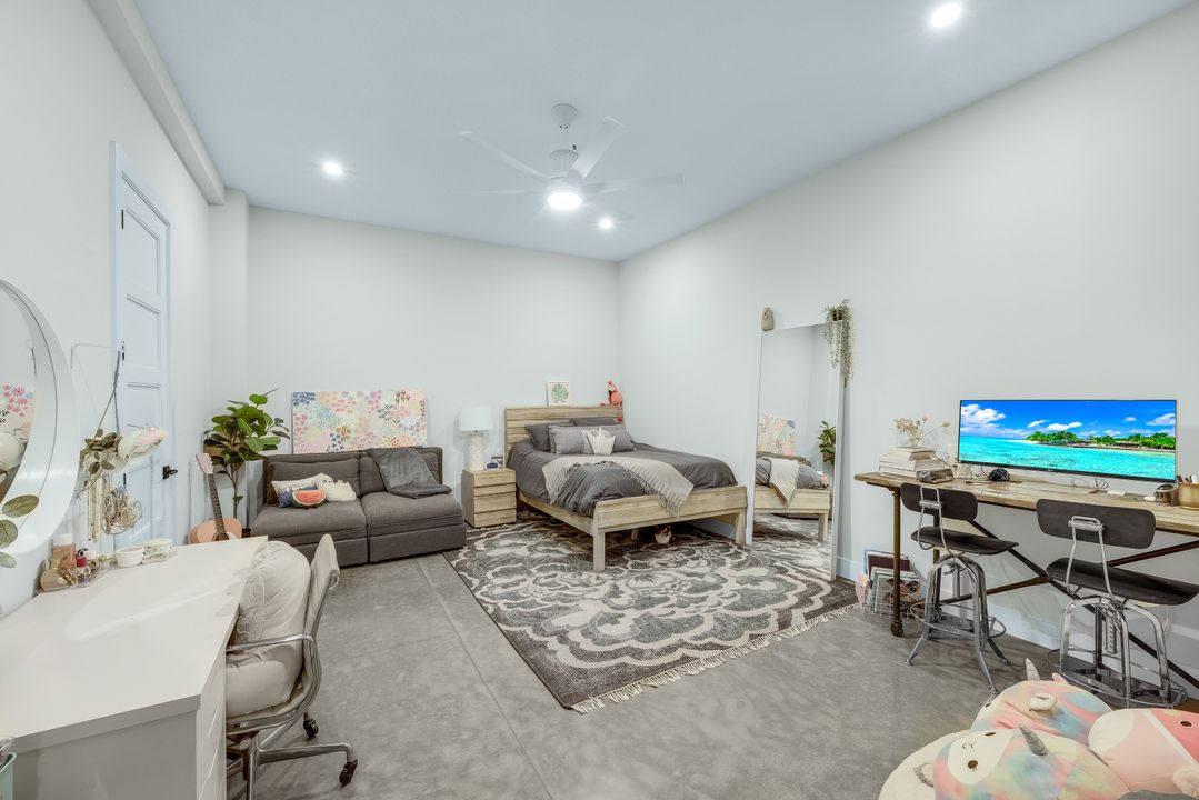 4412 Pinetree Blvd, Saint James City, FL 33956