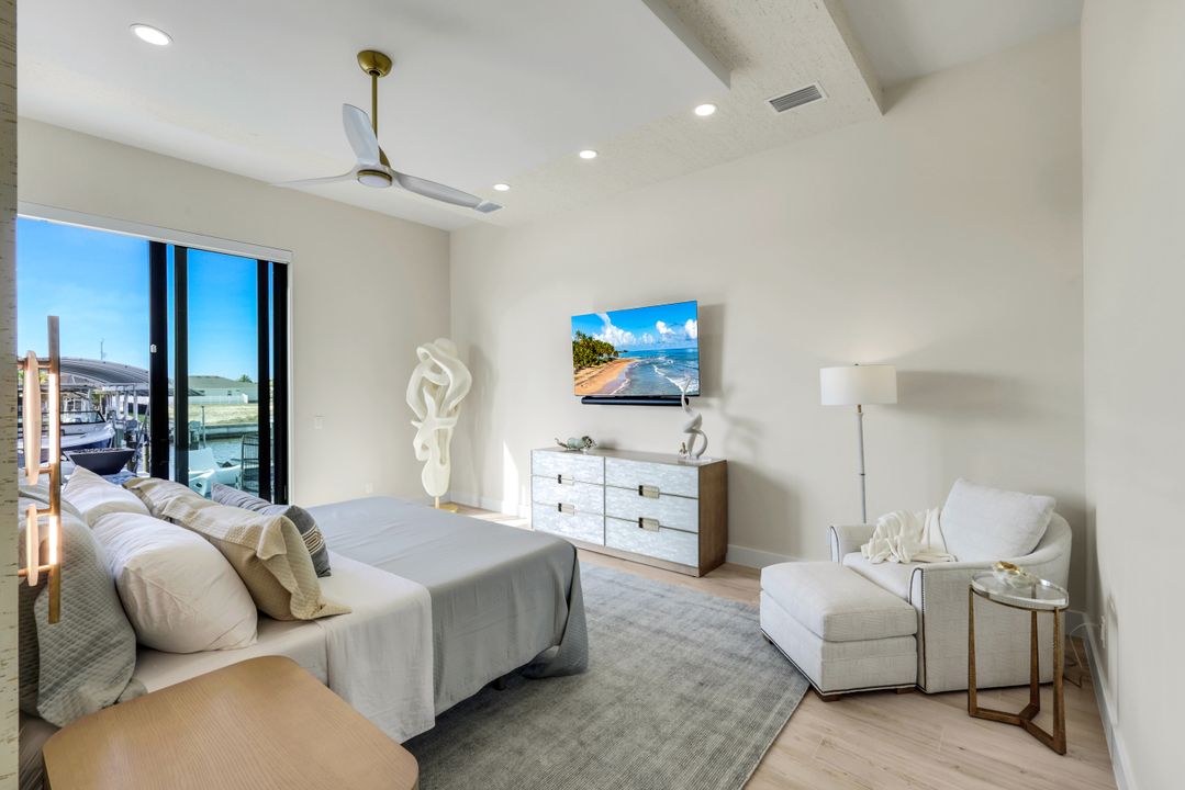 3806 NW 4th St, Cape Coral, FL 33993