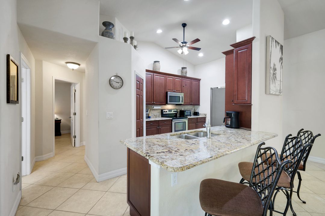 1513 SW 43rd Ln, Cape Coral, FL 33914