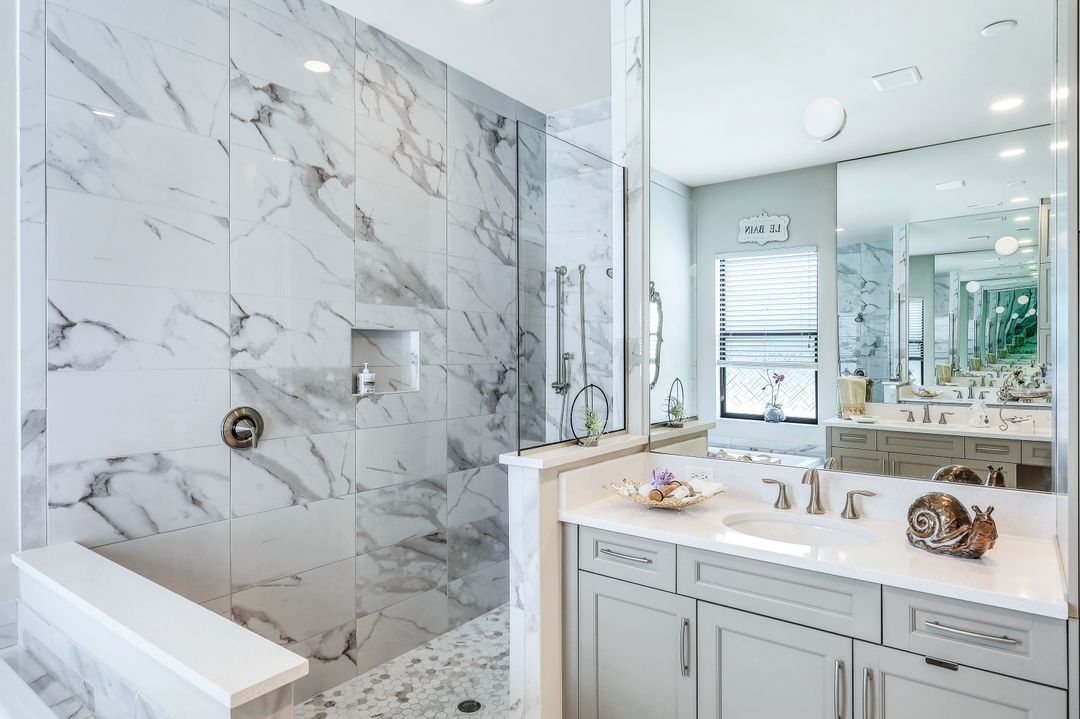 4679 Azalea Dr, Naples, FL 34119