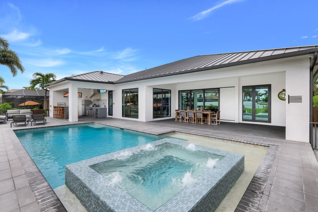 126 SW 57th St, Cape Coral, FL 33914
