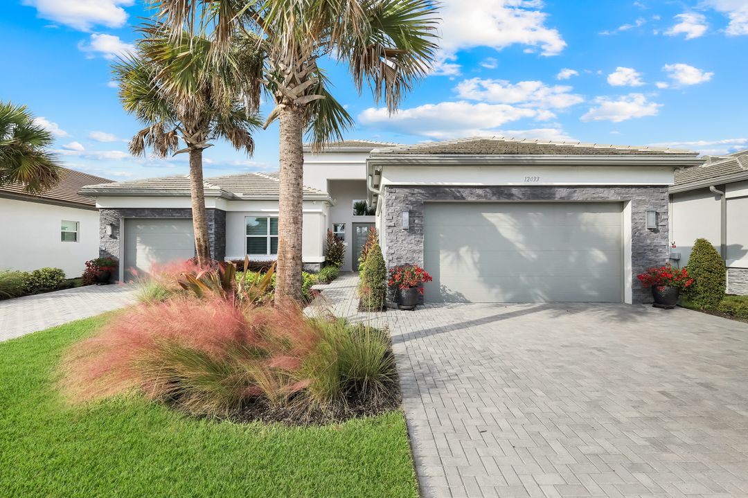 12033 Azalea Wy, Naples, FL 34120