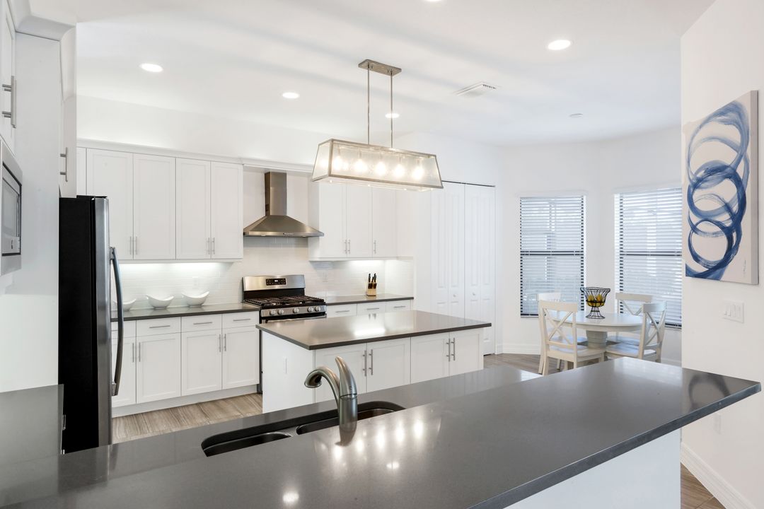 4549 Azalea Dr, Naples, FL 34119