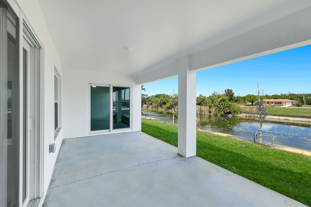 1517 NE 23rd St, Cape Coral, FL 33909