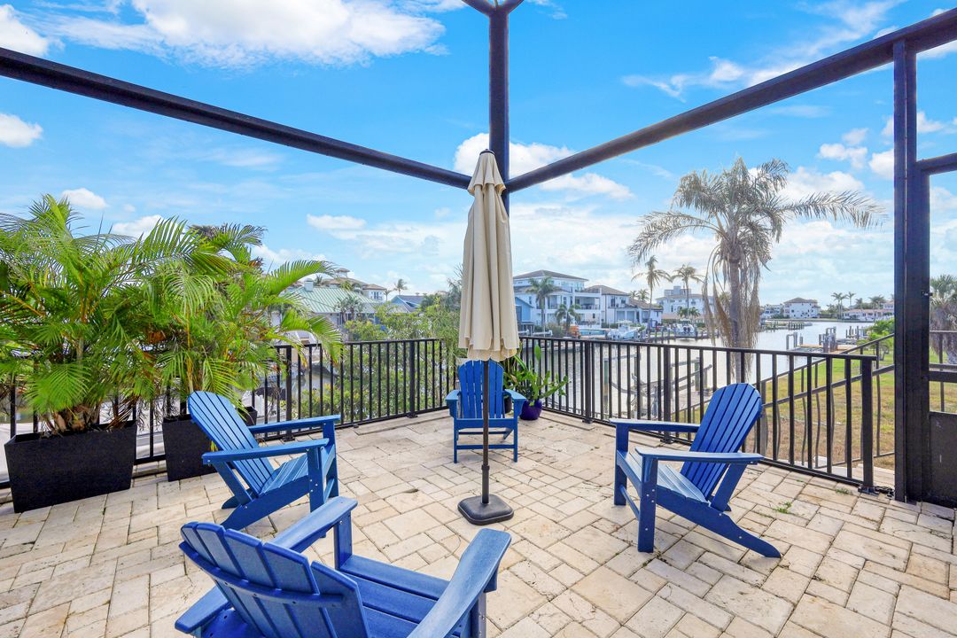 494 Seagull Ave, Naples, FL 34108