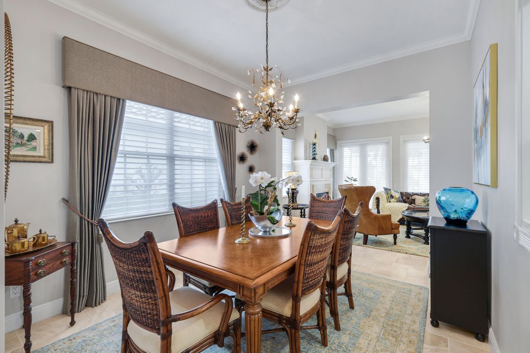 2896 Hatteras Way, Naples, FL 34119