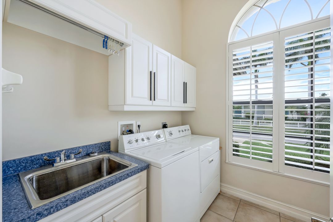 458 Spinnaker Dr, Marco Island, FL 34145