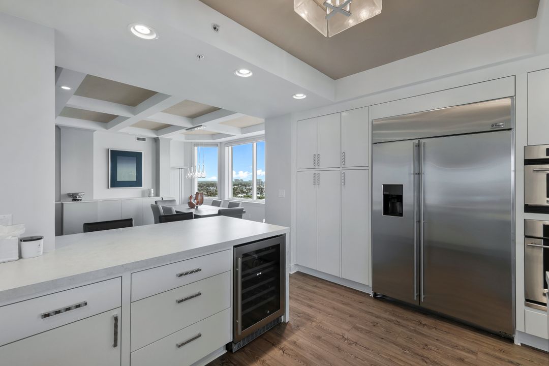 275 Indies Way #1701, Naples, FL 34110