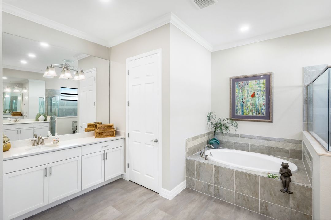 2302 Grenadines Way, Naples, FL