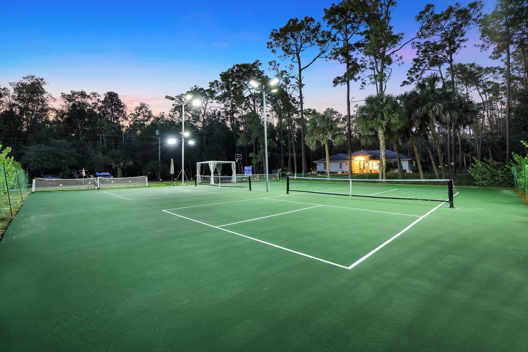 6641 Golden Gate Pkwy, Naples, FL 34105