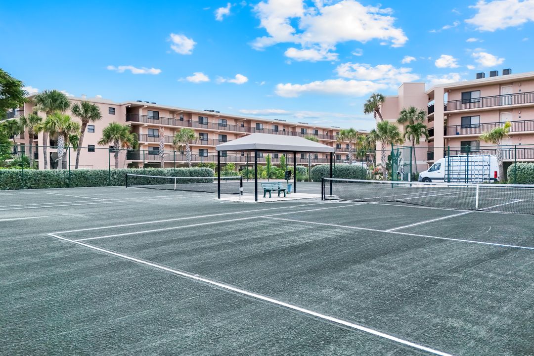 1401 Middle Gulf Dr #T 401, Sanibel, FL 33957