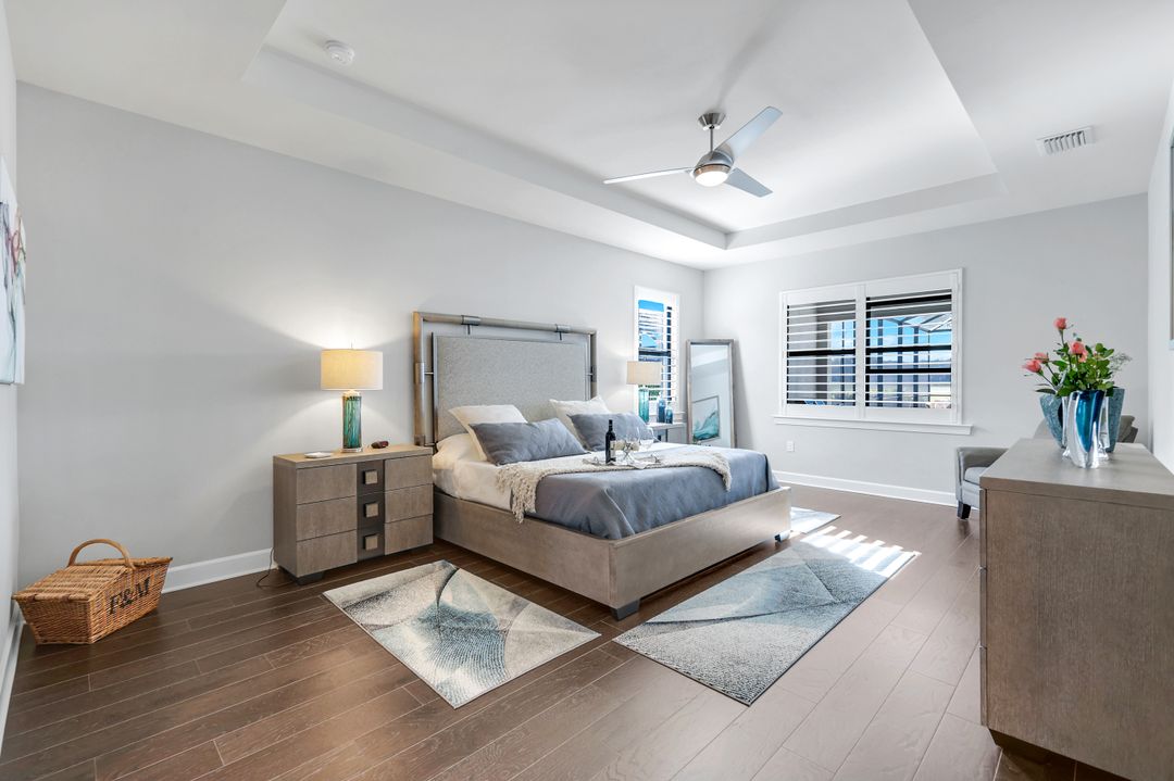 9428 Sanderling Ct, Naples, FL 34120