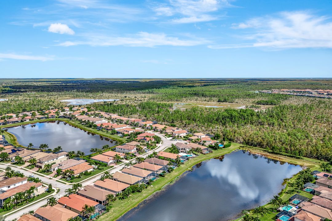 2750 Cinnamon Bay Cir, Naples, FL 34119