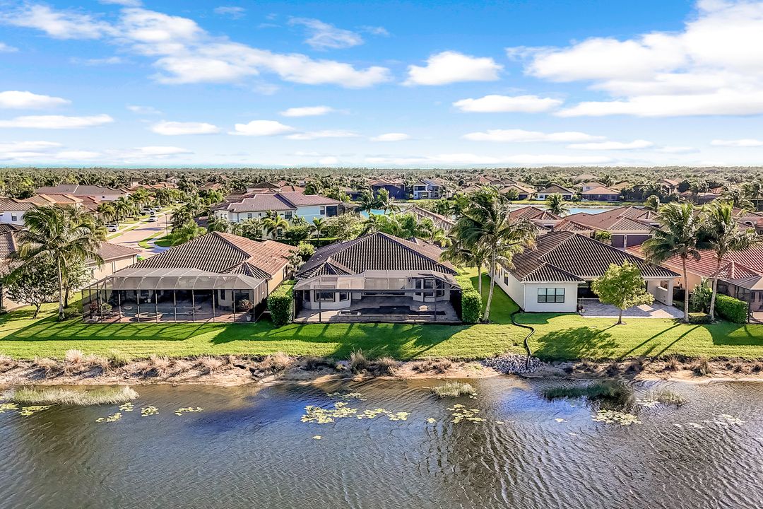 4426 Caldera Cir, Naples, FL 34119