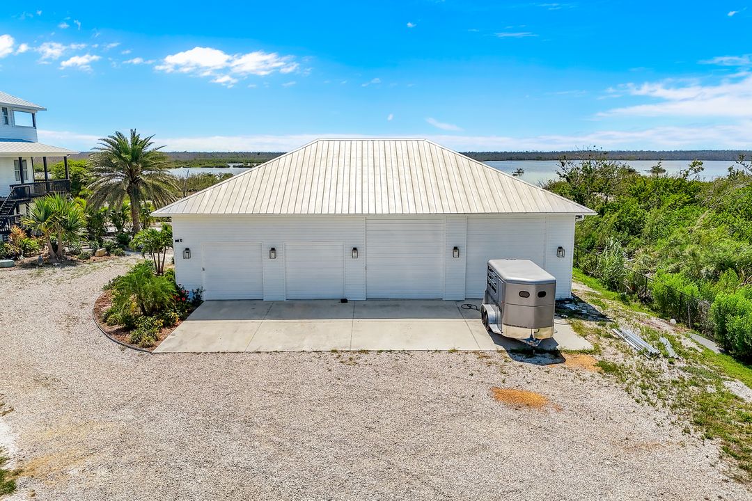5257 Western Dr, Saint James City, FL 33956