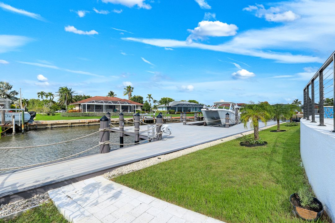 919 Juniper Ct, Marco Island, FL 34145