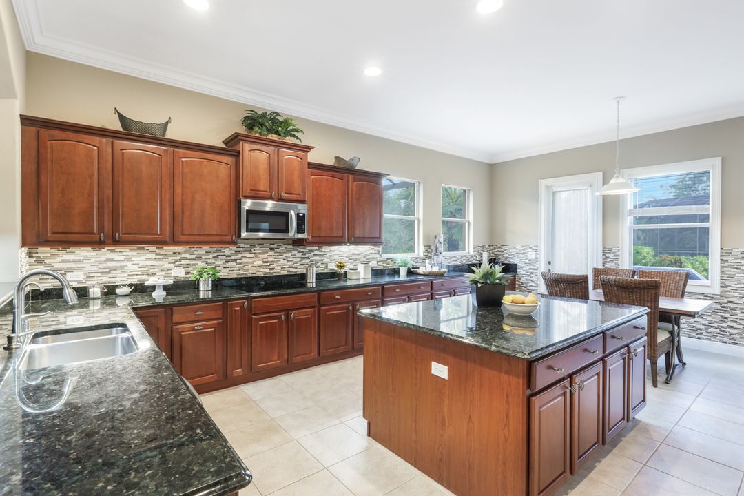 17190 Wrigley Cir, Fort Myers, FL 33908