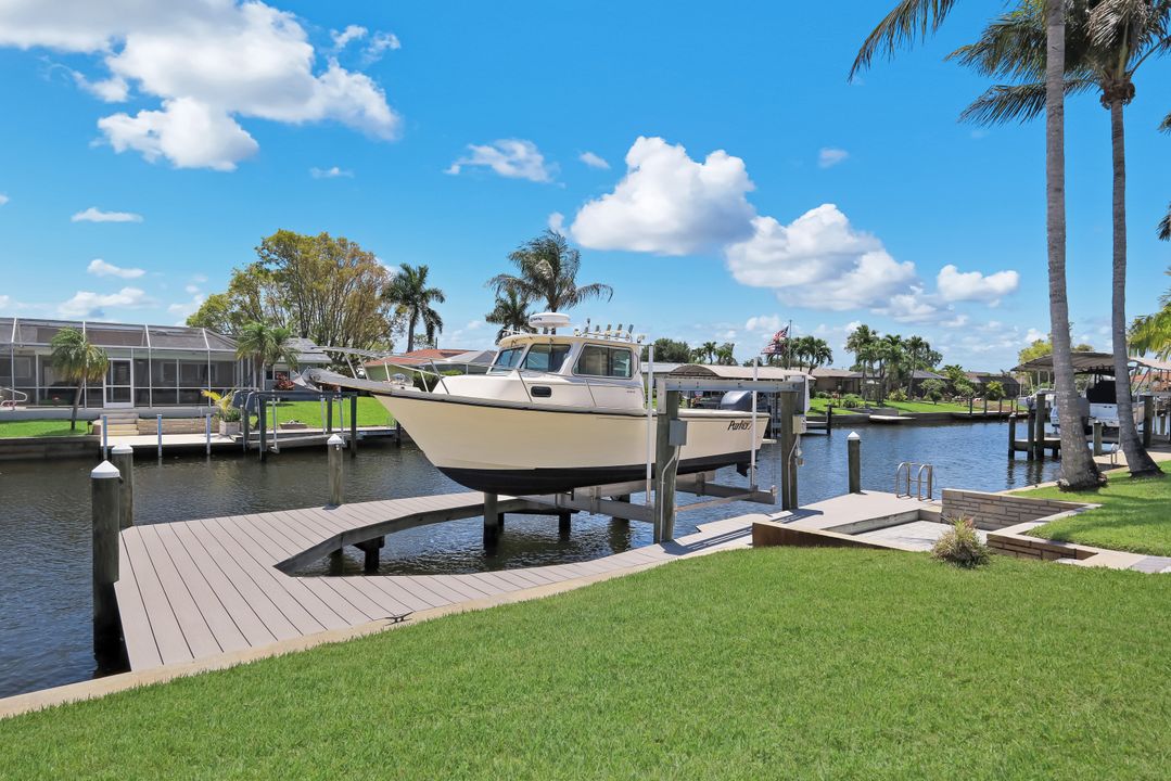 4005 SE 1st Ave, Cape Coral, FL 33904