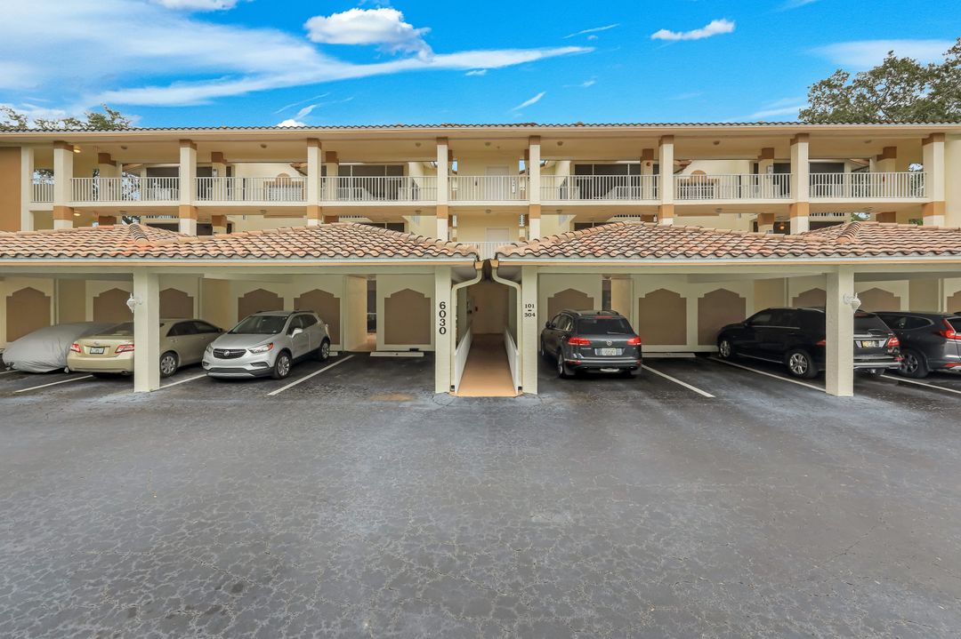 6030 Chardonnay Ln #204, Naples, FL 34119