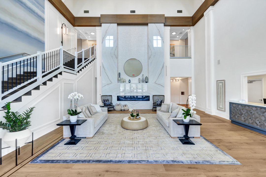 1700 Windstar Blvd, Naples, FL 34112