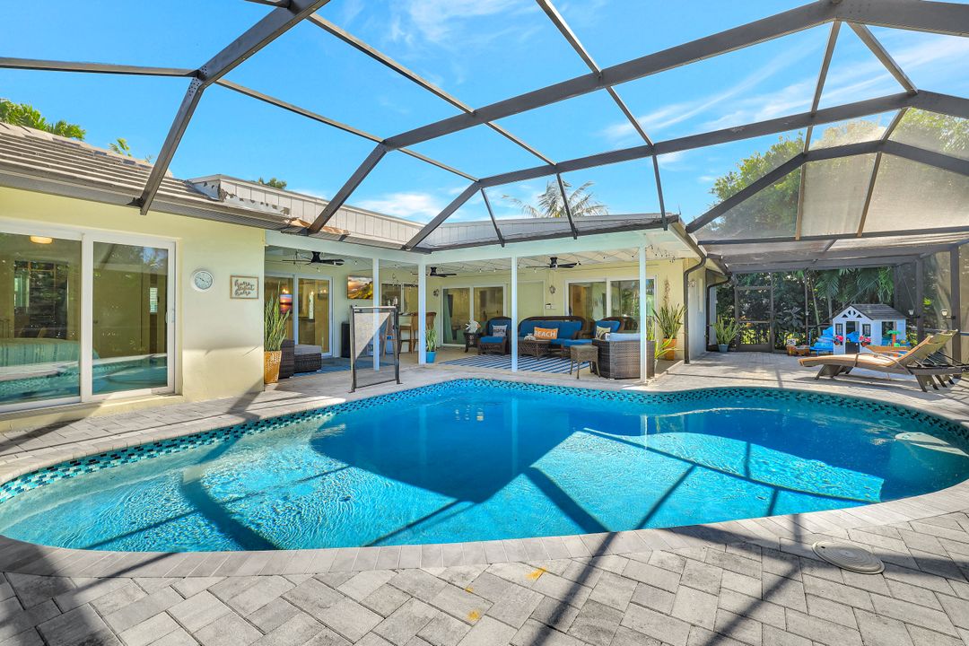 1293 Jamaica Rd, Marco Island, FL 34145