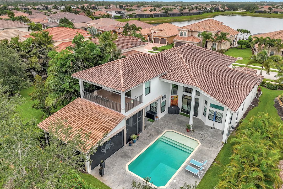 2930 Cinnamon Bay Cir, Naples, FL 34119
