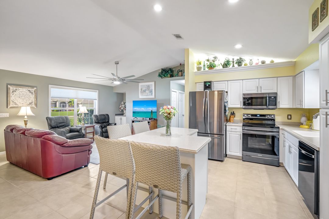 213 SW 38th Terrace, Cape Coral, FL 33914
