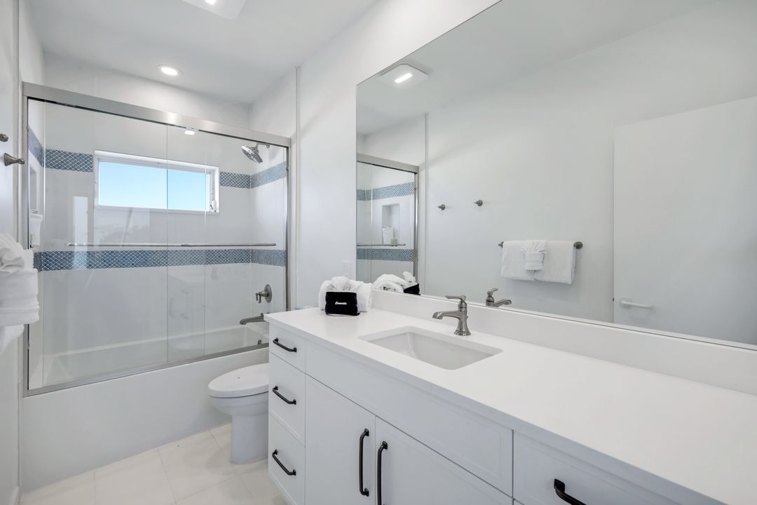 16500 Captiva Dr, Captiva, FL 33924