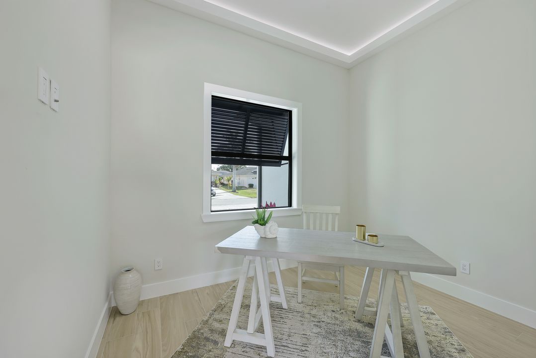 5240 SW 19th Pl, Cape Coral, FL 33914