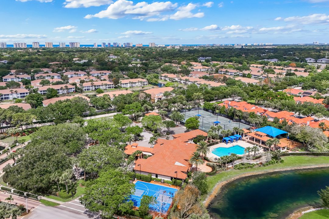 7661 San Sebastian Way, Naples, FL 34109