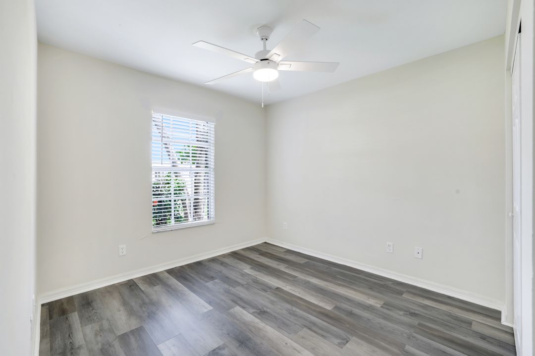 1717 43rd St SW, Naples, FL 34116