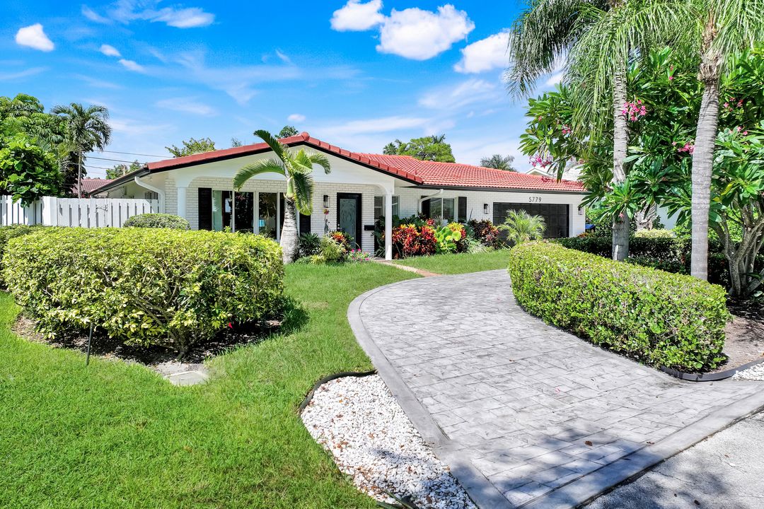 5779 NE 17th Ave, Fort Lauderdale, FL 33334