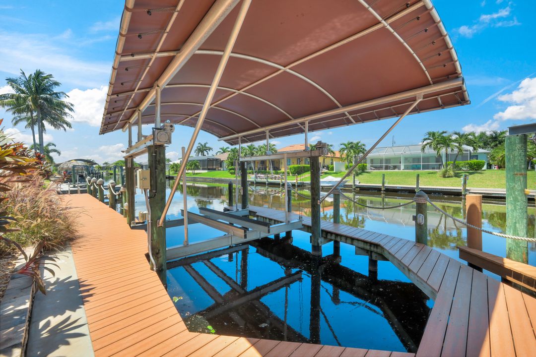 1621 SW 43rd Terrace, Cape Coral, FL 33914